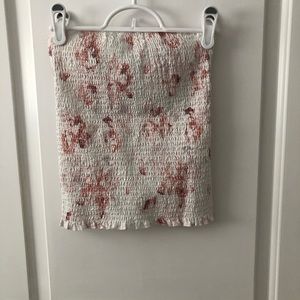 ⭐️ NWOT - Women’s Top ⭐️